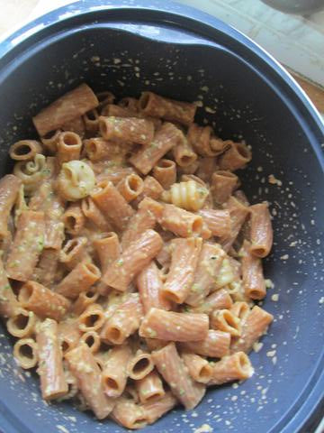 Tomato and zucchini pasta
