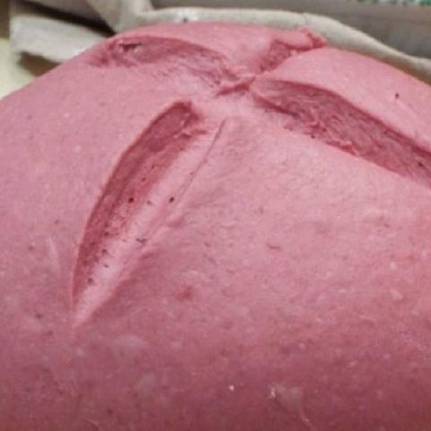Beetroot dough from Dana