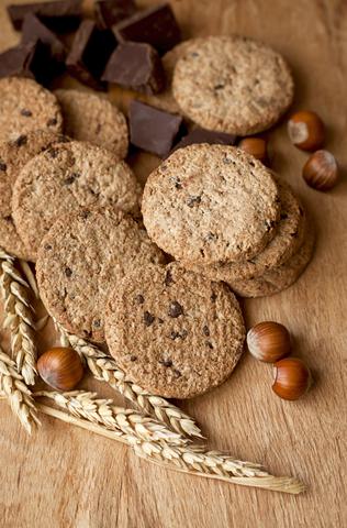 OATMEAL COOKIES with CHOCOLATE CHIPS