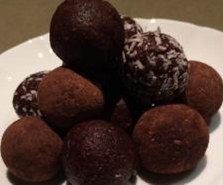 Choc Mint Protein Bombs