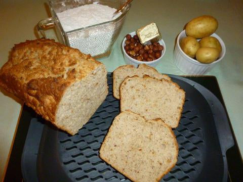 Potato-Nut-Bread with Roasted Onions
