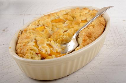 Crumble pêche basilic