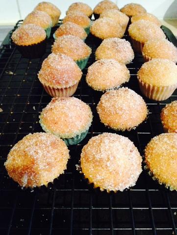 Cinnamon Donut Muffins