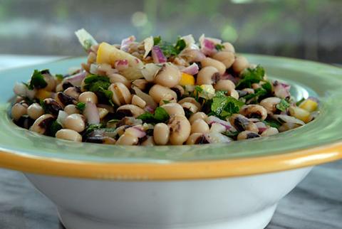 Black-eyed peas cod salad