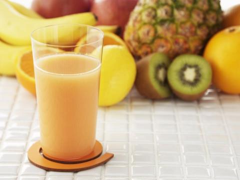 Jus multivitaminés