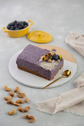 VEGAN CRANBERRY CHEESECAKE
