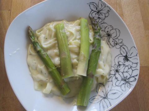 Pasta with green Asparagus