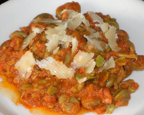 ΦΑΣΟΛΙΑ ΜΕ ΣΑΛΤΣΑ ΝΤΟΜΑΤΑΣ (ΓΙΑΧΝΗ)