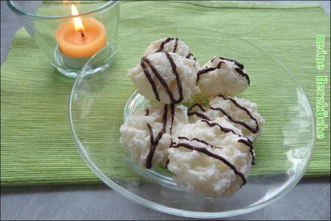 Coconut macaroons