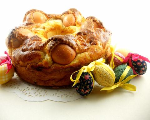 Casatiello (Typical Bread from Naples)