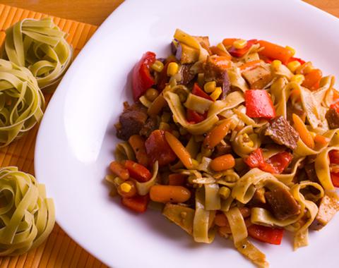 Spinach Noodles with Vegetables