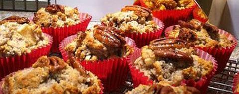 Not Quite Apple Crumble Muffins