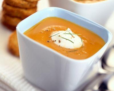Sopa de cenoura com galinha (6 aos 9 meses)