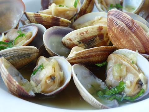 Clams a la marinera