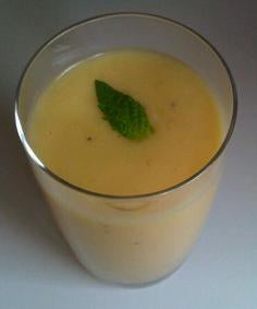 Birne-Basilikum Drink
