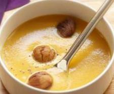 Velouté de potiron et châtaignes de Corinne