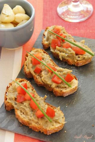 Crème d'aubergine à l'amande