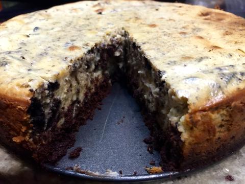 Cookies and Cream Baked Cheesecake