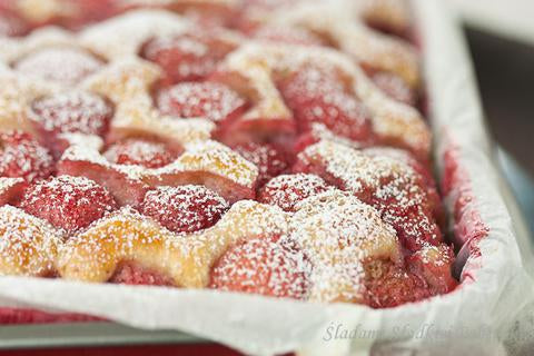 Schmand-strawberry cake