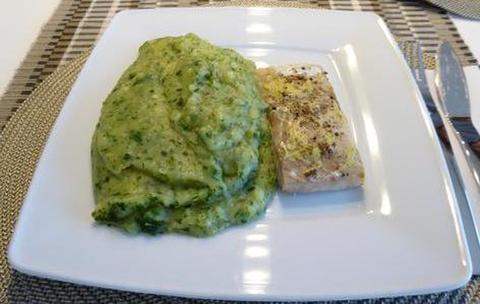 Warm potato salad with fish