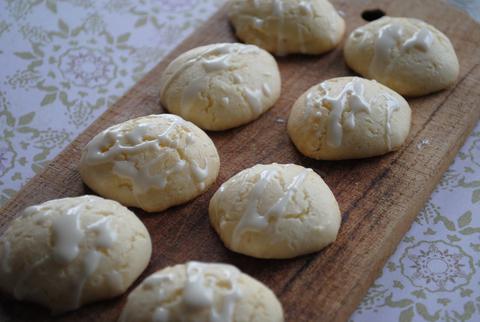 Condensed milk lemon cookies