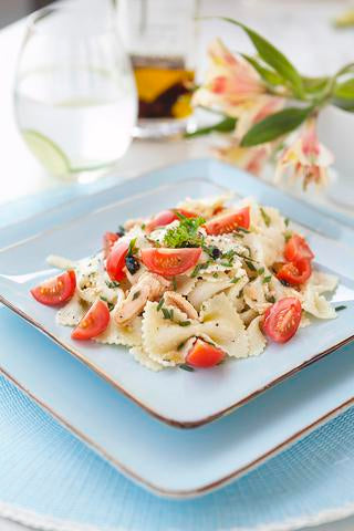COLD PASTA SALAD WITH SALMON