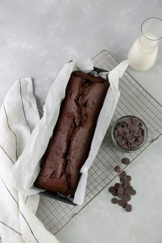 MOIST CHOCOLATE CAKE