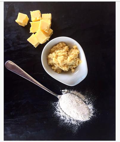 ROUX BLOND (TO THICKEN RECIPES)