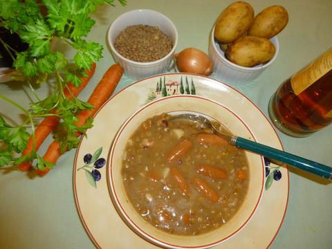 Linsensuppe