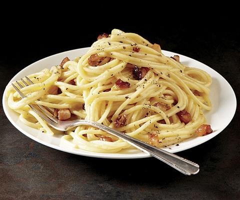 Esparguete à carbonara