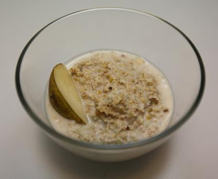 Birne-Nuss-Müsli