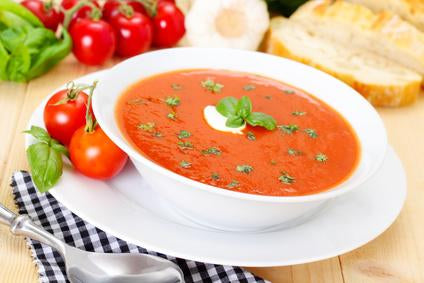 SOPA FRÍA DE TOMATE Y ALBAHACA