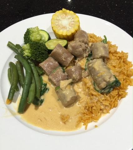 Skinnymixers Curried Sausages