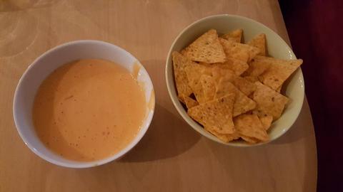 Cheese dip for nachos