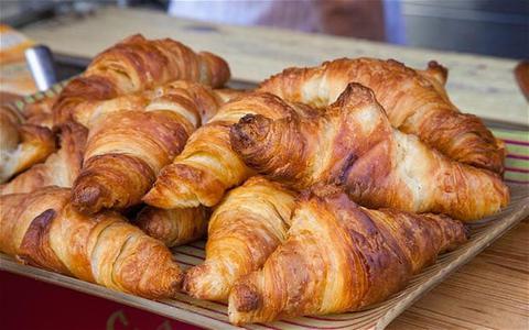 Crunchy croissants