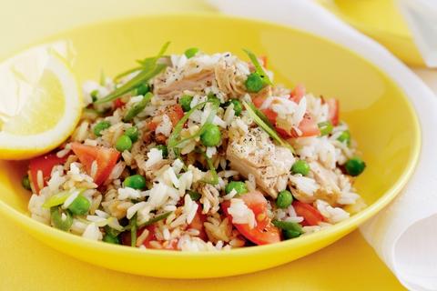 Tuna salad with rice