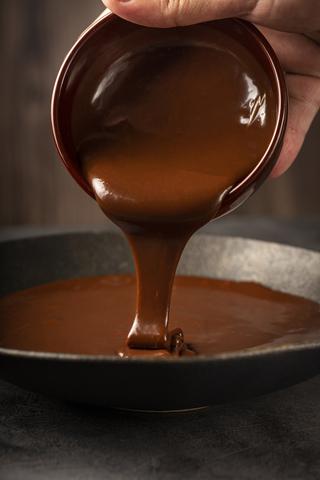 DARK CHOCOLATE CAKE