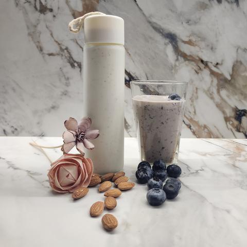 Blueberries Almond Milkshake