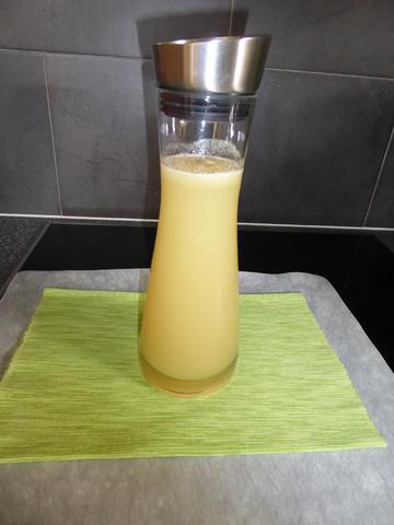 Lemon-ginger lemonade