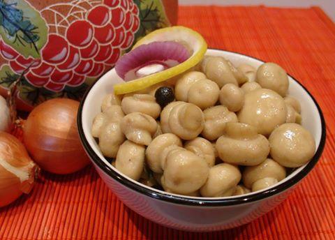 Маринованные шампиньоны