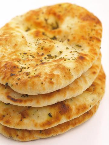 נאן שום וכוסברה