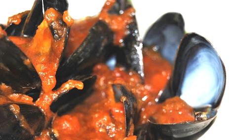 Mussles with Spicy Tomato Sauce