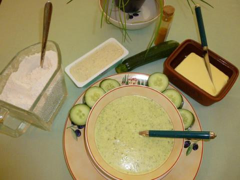Gurken-Käsesuppe