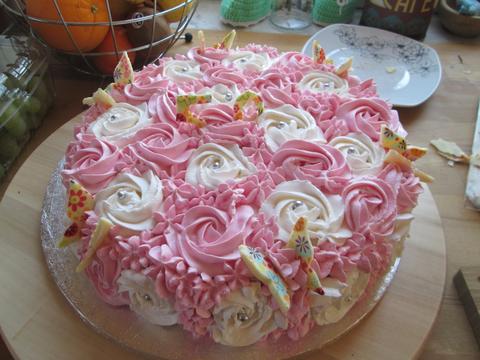 Fanta Cake with Cream Filling
