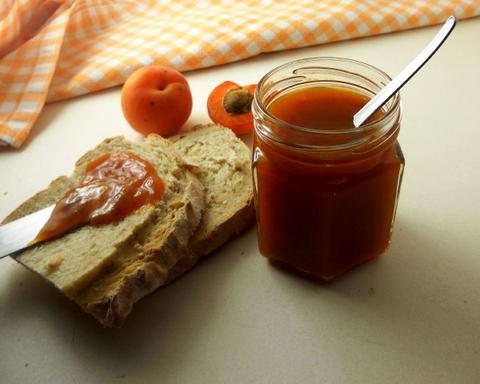 Apricot and Cane Sugar Preserves