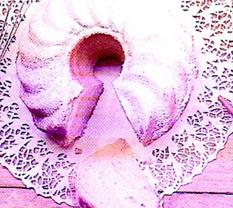 Yoghurt ring cake