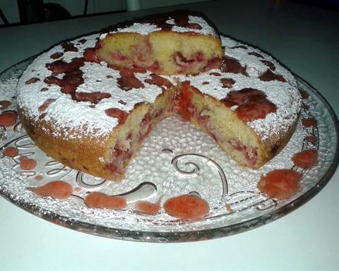 Emanuela's Strawberry Cake