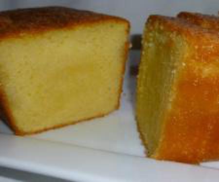 Fanny's super fondant cake with lemon
