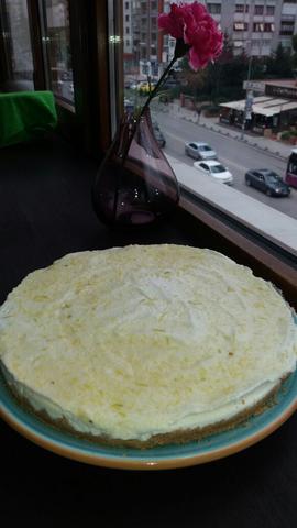 Limonlu cheesecake