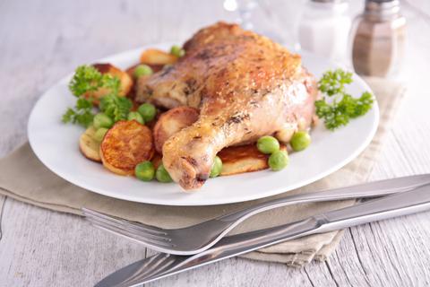 Pollo Arvejado (Chicken with Peas)
